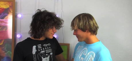 Helix Studios: Beautiful boy Dillon Samuels and beautiful boy Kyros Christian in dick sucking scene