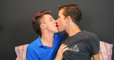 Young dude Tommie Reed and young dude Chad Hollywood fuck ass after sucking cock