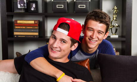 Helix Studios: Sexy americans, young boy Evan Parker and young dude Elijah West have anal sex