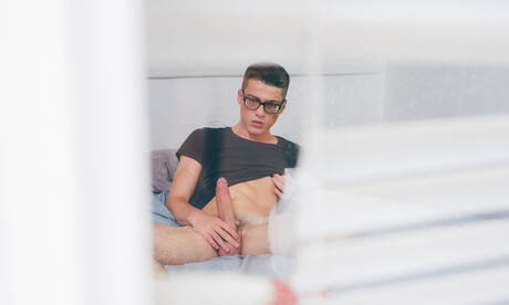 Os lindos garotos americanos Blake Mitchell e Greco Rai se pegam do lado de fora