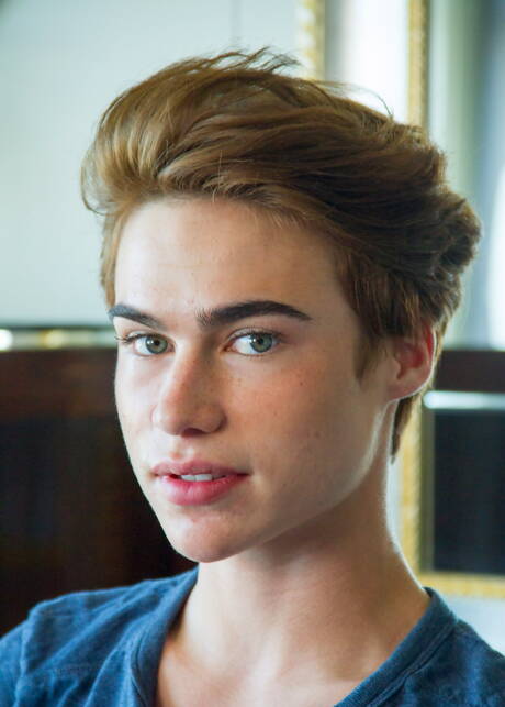 Helix Studios: Famous americans, twink Andy Taylor and young Greco Rai drilling an ass