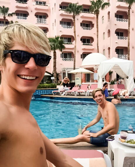 Hot guys Max Carter, Luke Allen and Kyle Ross sucking and screwing each other at the pool