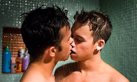 Two american guys twink Troy Ryan and hunky guy Elliott Grey have a good sex in shower