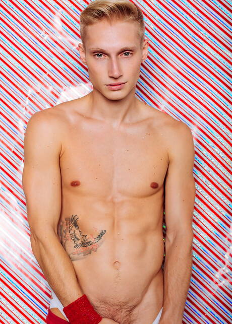 Max Carter, Kyle Ross, Evan Parker, Casey Tanner, Andy Taylor bei einem sexy Weihnachts-Fotoshooting