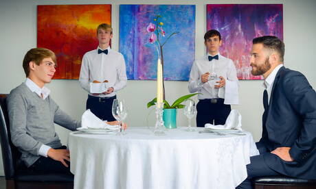 Pretty american boys young boy Kyle Ross and hairy stud Tommy Defendi have a hot sex