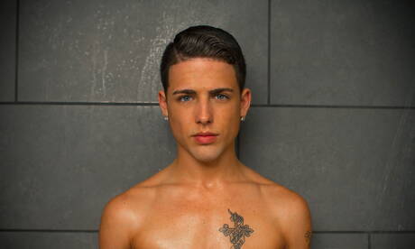 Two american guys young Liam Riley and beautiful boy Dustin Gold fuck after blowjob in hot shower