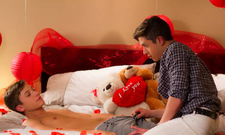 Les Américains célèbres, le jeune garçon Jamie Sanders et le beau garçon Jacob Dixon dans le sexe anal torride