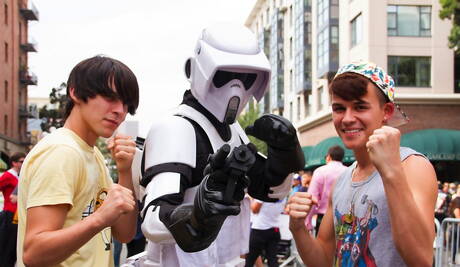 美國明星年輕帥哥安迪泰勒和帥哥馬修基丁在浴缸裡進行火熱的同性戀行為