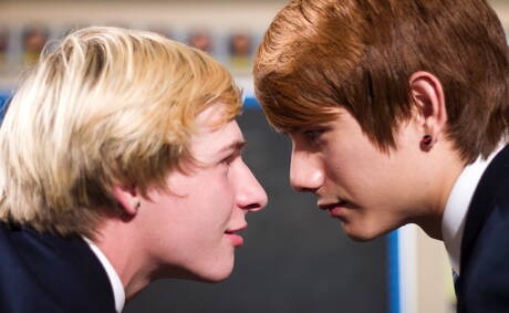 Dois garotos americanos, Anderson Lovell e Jessie Montgomery, se amam