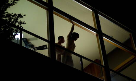 Der nette, gut gebaute amerikanische Junge Hayden Clark und der junge Aiden Summers in heißer homosexueller Action