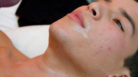 美國色情明星 Michael Lee 和 Ashton Michaels 享受激情性愛