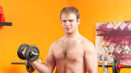 Potężny James Gates ma przyjemność