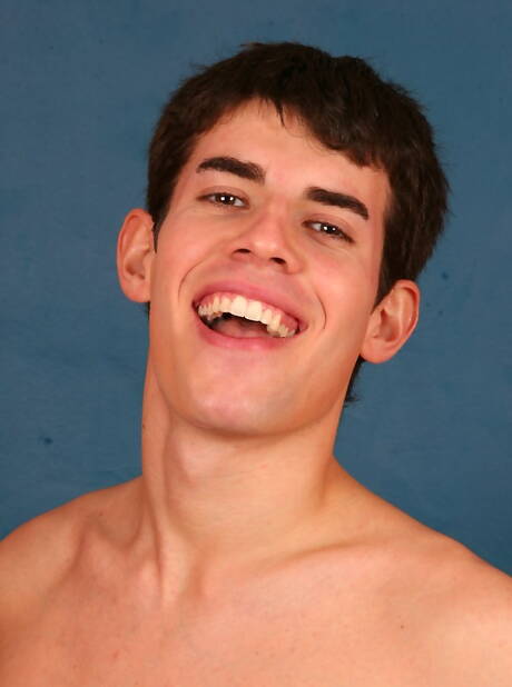 Sensual buddy Jesse Leighton and hot boy Daniel Rossi fuck ass after sucking dick