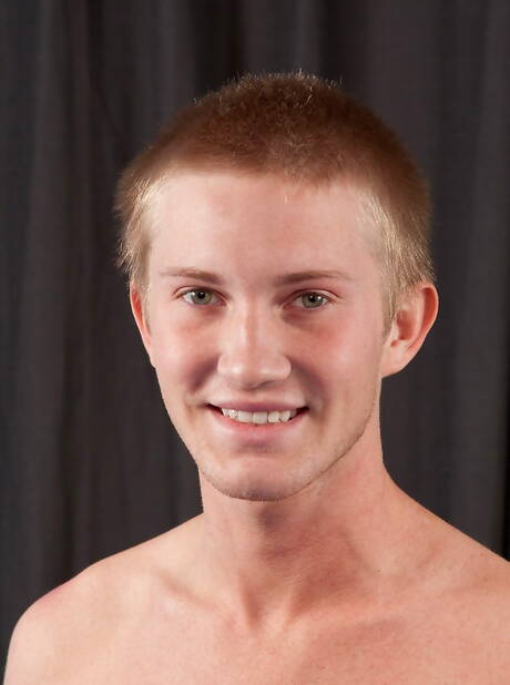 Le beau Devon Westfall taquine sa bite