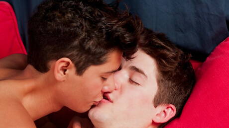 Amerykańskie gwiazdy porno, piękny chłopiec Felix Russo i śliczny chłopiec Eric Blaine kochają się