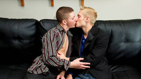 Two american boys well-built Max Carter and hot twink Zack Roni have anal sex