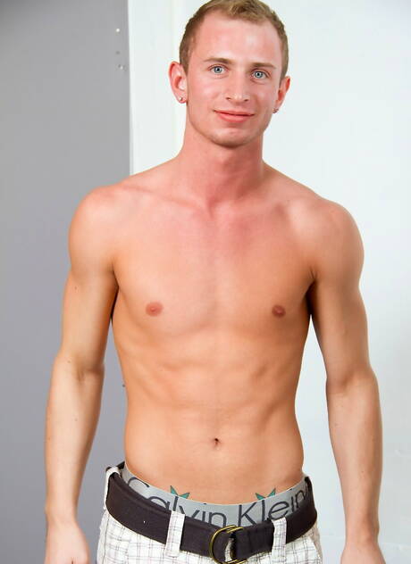 Two american guys hot twink Kyle Ross and young Randall Oreilly posing nude and showing tight ass