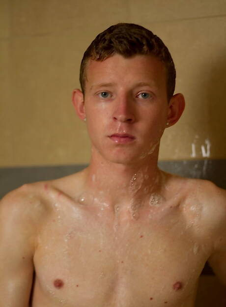 American hot twink Dallas Trenton jerk off his cock in bath