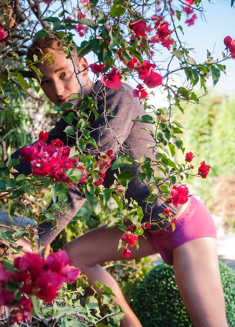 Helix Studios: American twink Casey Tanner posing naked and showing tight ass outside