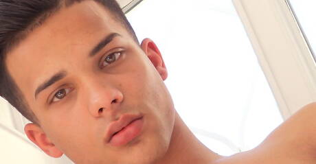 Belami Online: Latino bull Eros Mancini jack off his cock