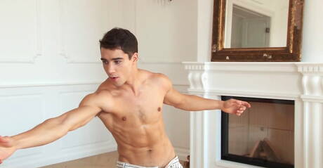 Czech well-built Gino Mosca posing naked and showing his butt