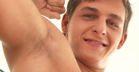 Husky guy Drew Mccarey shows a perfect body