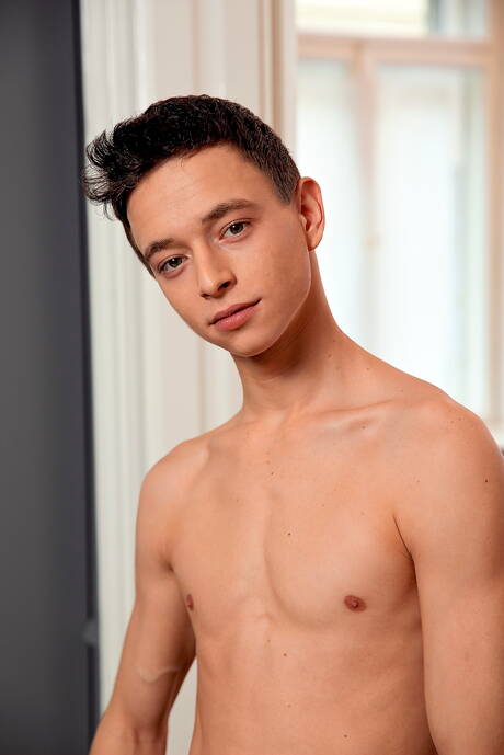 Young Josiah Reno posing naked and showing nice butt