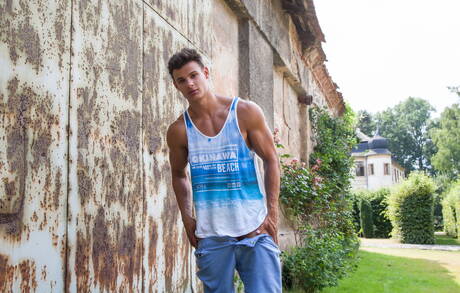 Russian stud Andrei Karenin posing nude and showing hot butt outside