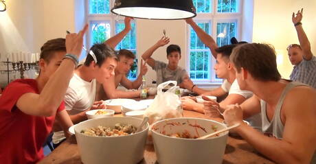 Belami Online: Cool gay party with hot young czech boys