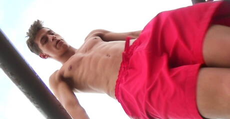 Die tschechischen Stars Orri Aasen und Benoit Ulliel vögeln in der Küche den Arsch