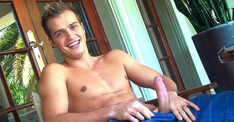 Les vilains garçons Claude Sorel, Florian Nemec et Philippe Gaudin se sont baisés dehors