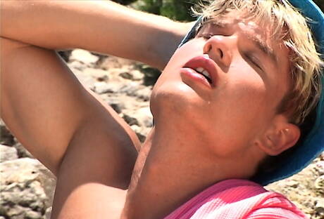 Belami Online: Tommy Hansen and Tim Hamilton sucking sweet cock and fucking on boat