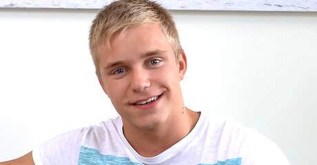 Czech stars young dude Tim Campbell and beefcake Yannick Modine have a hot sex in hot shower