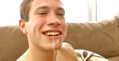 Czech pornstars beefy Adam Archuleta and muscular Jacob Salinger in blowjob scene