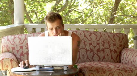 Le superstar hongrois Florian Nemec et le dur à cuire tchèque Billy Cotton font l