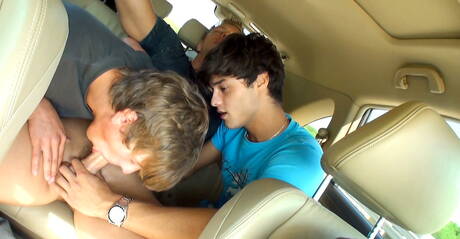 Kevin Warhol, Adam Archuleta et Andre Boleyn dans un trio intense