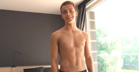 Czech young dude Pip Caulfield wanking