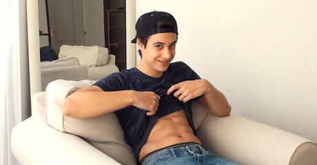 肌肉發達的丹尼·斯科特（Denny Scott）手淫