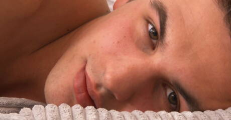 Jayden Guillory musclé se branle