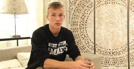 Tough guy Daan Jeffries playing with dick