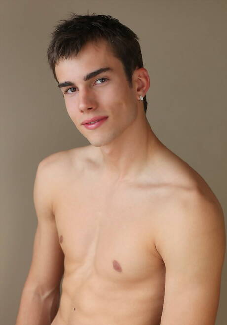 Belami Online: Czech hunky guy Claude Sorel get naked and showing nice butt
