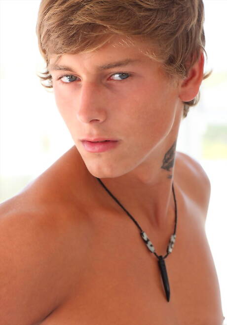 Czech tough guy Kevin Warhol having a pleasure