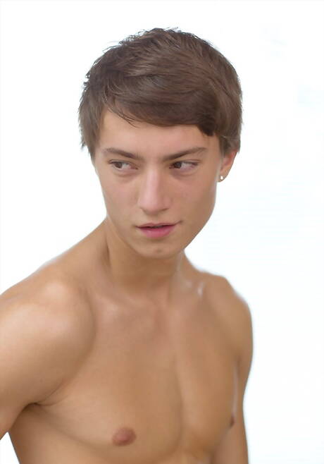 Belami Online: Czech pretty boy Charlie Bogard undressing and showing hot ass