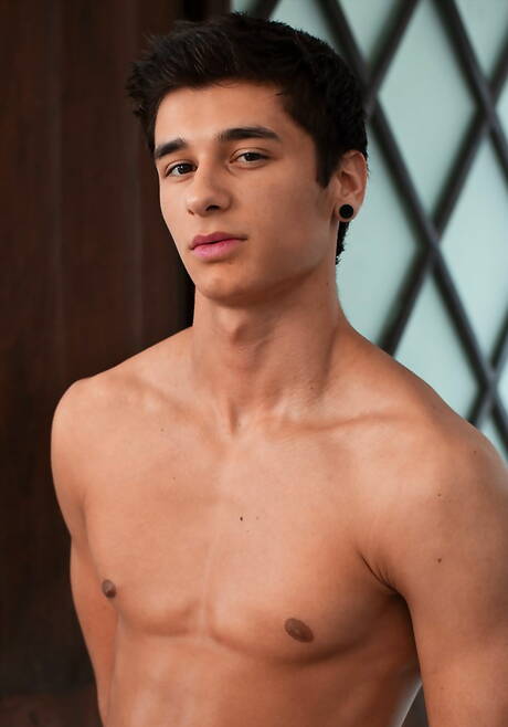 Latin hunk Sonny Haskell get naked and showing nice ass