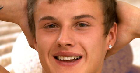 捷克硬漢鮑里斯貝克漢自慰