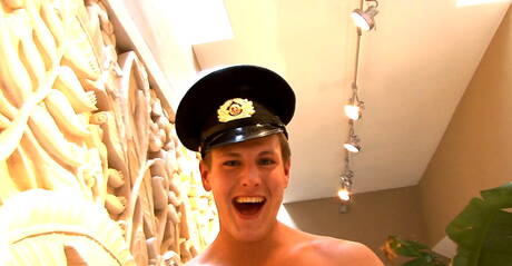 Il giovane ceco Harris Hilton si masturba