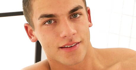 O durão Diego masturbando seu pau