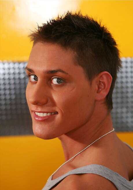 Hungarian hunky guy Vadim Farrell posing nude and showing his ass