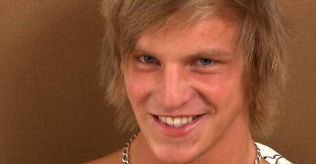 Knappe Tsjechische Roald Ekberg masturbeert