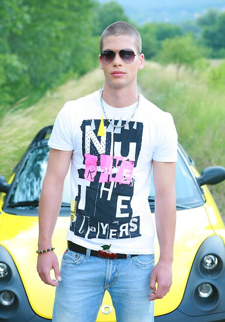 Hungarian husky guy Julien Hussey posing naked outside